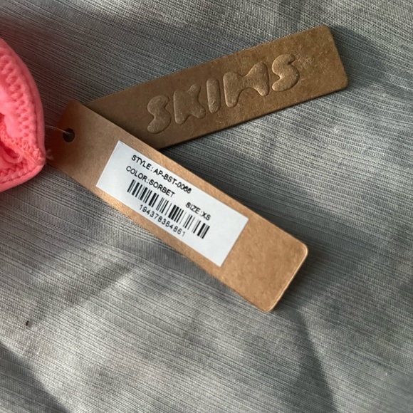 Skims fits everybody cami bodysuit size XS (color discontinued) - Picture 5 of 6